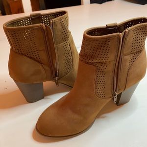 Gap brown suede ankle boots